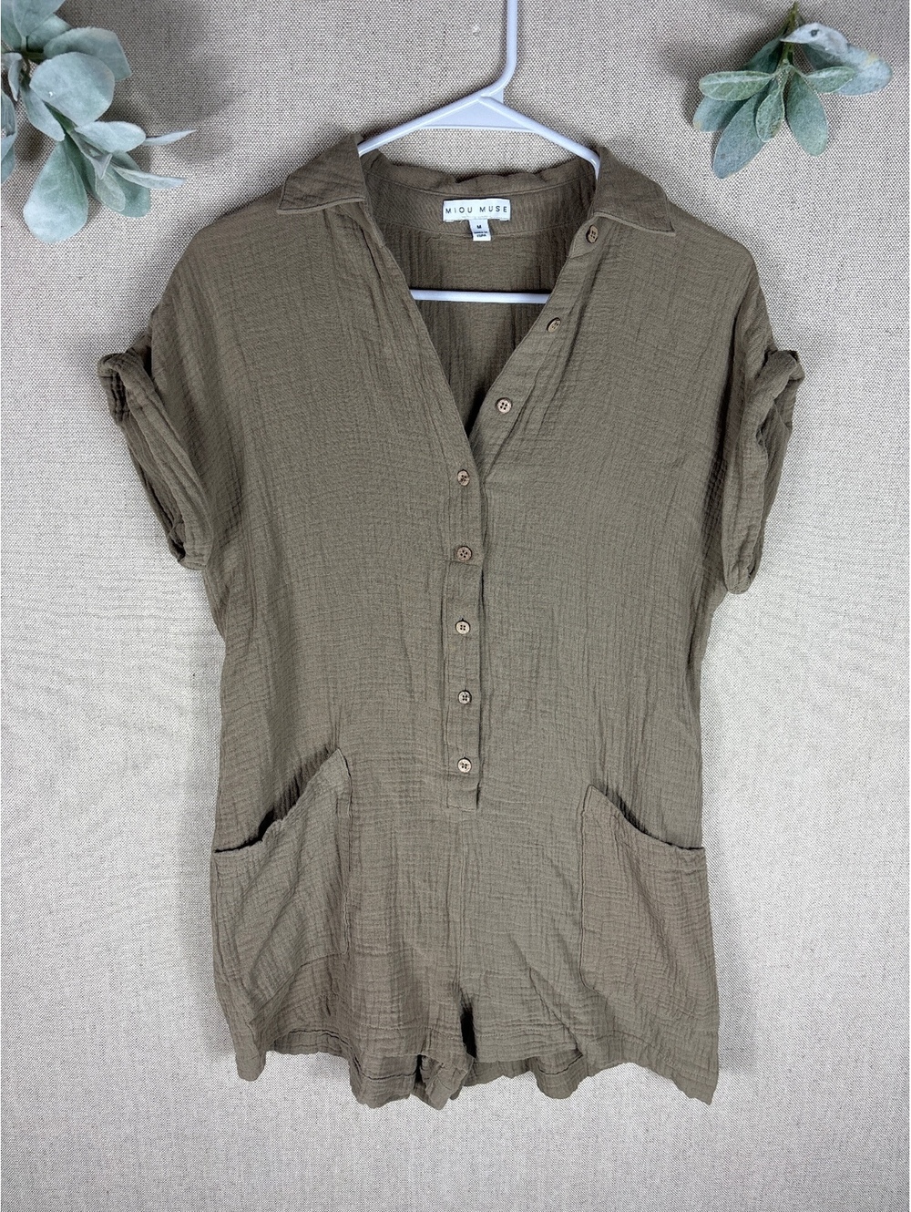 Miou Muse > Dark Taupe Gray Short Sleeve Cotton Romper Pockets Medium